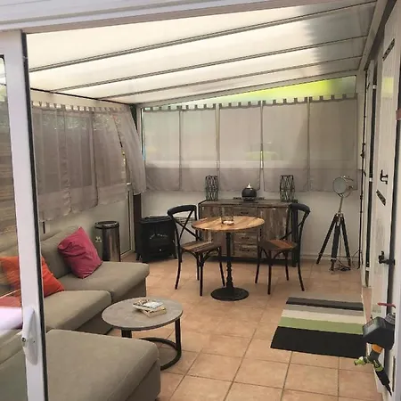 Casa Del Pietro Сен-Рафаель